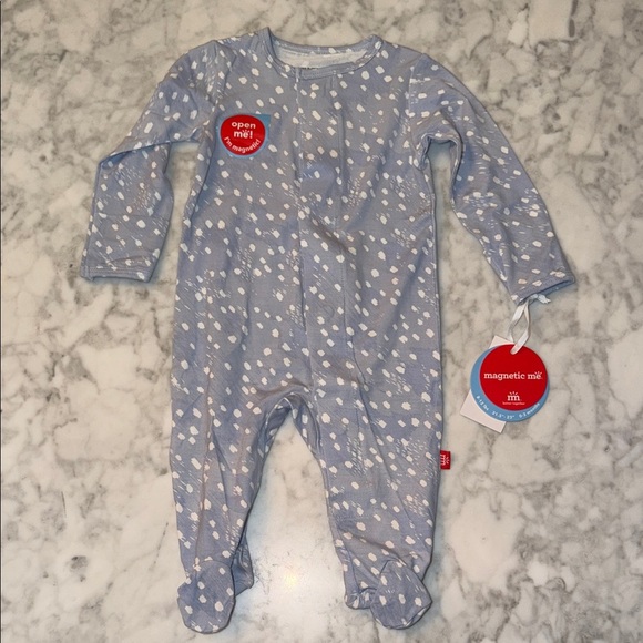 Magnetic Me Other - NWT Magnetic Me Light Blue & White Speckled Footie